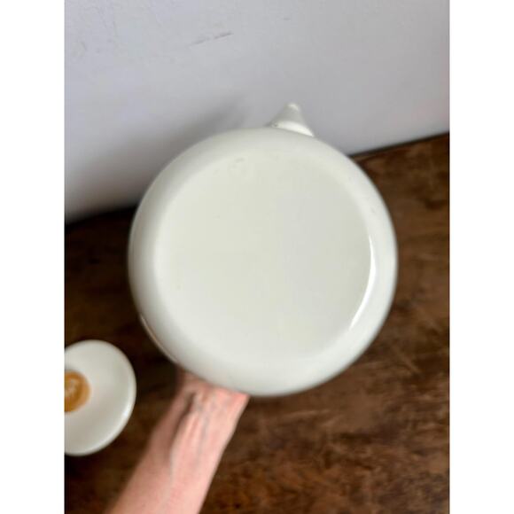 Vintage 80's Decorative Enamel Floral Teapot with Wooden Handle | Enamel Kettle - Picture 7 of 7